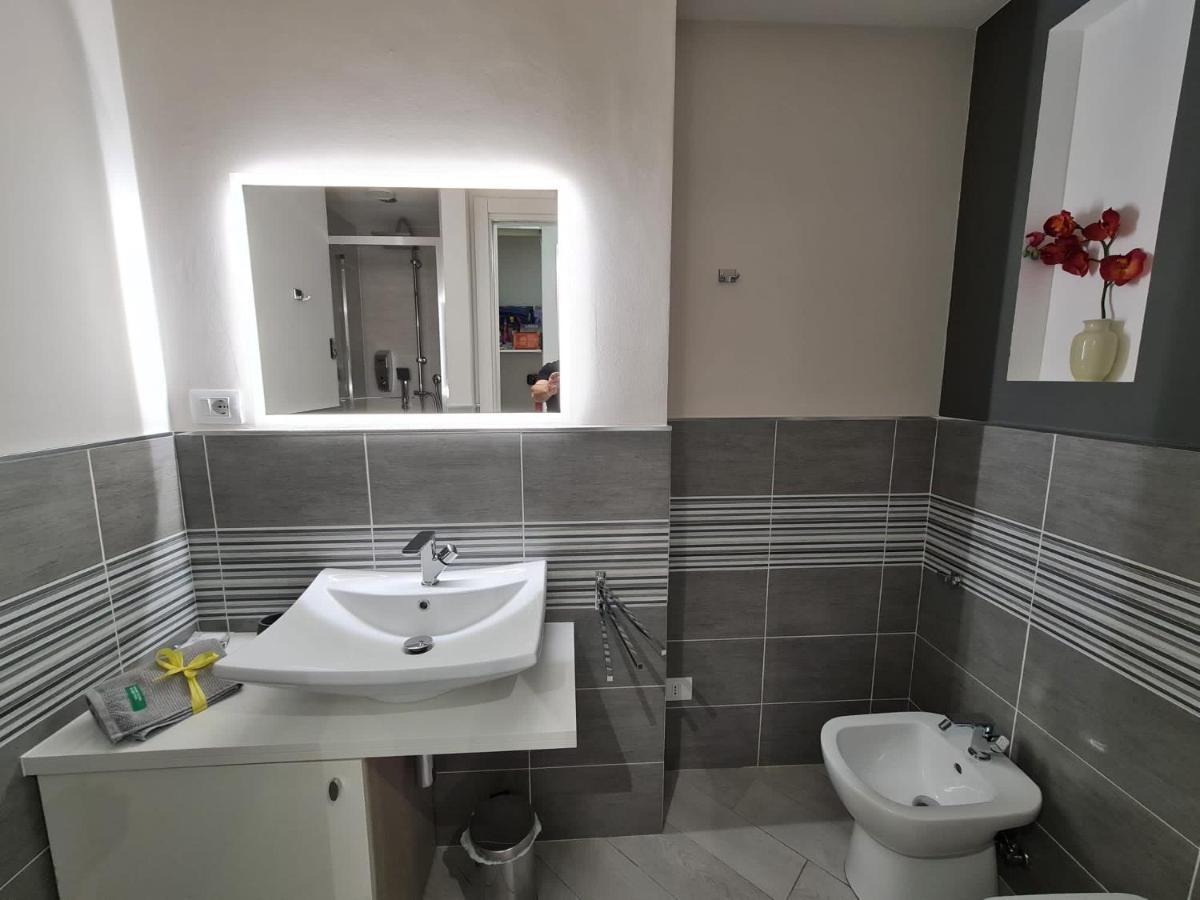 Suite Villa Laura โบโลญญา ภายนอก รูปภาพ