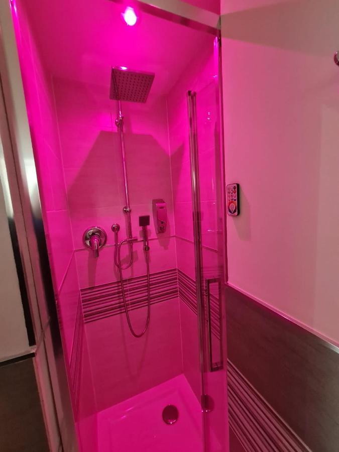 Suite Villa Laura โบโลญญา ภายนอก รูปภาพ